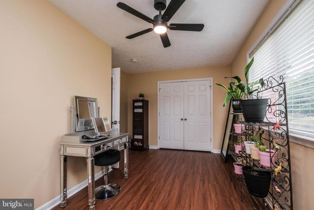 17 OWENS CT, Front Royal, VA 22630