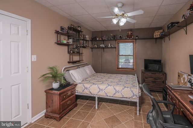 17 OWENS CT, Front Royal, VA 22630