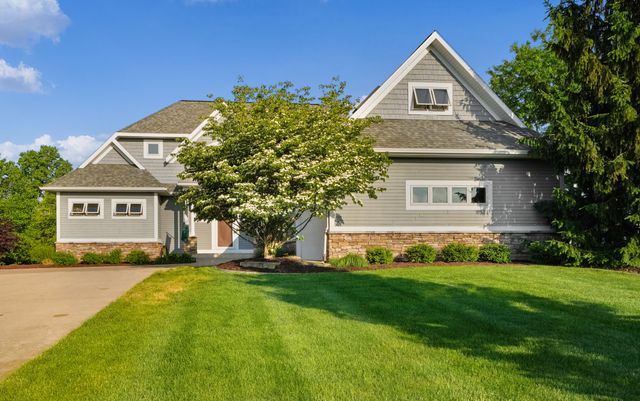 2037 Jennydale Court Se, Cascade Twp, MI 49546