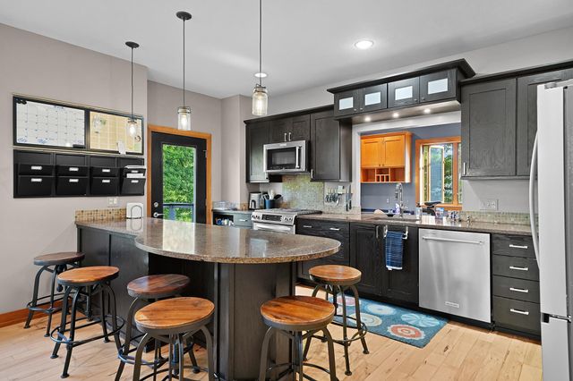 2037 Jennydale Court Se, Cascade Twp, MI 49546