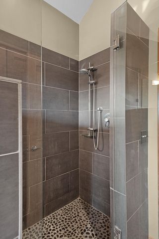 2037 Jennydale Court Se, Cascade Twp, MI 49546
