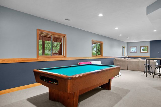 2037 Jennydale Court Se, Cascade Twp, MI 49546