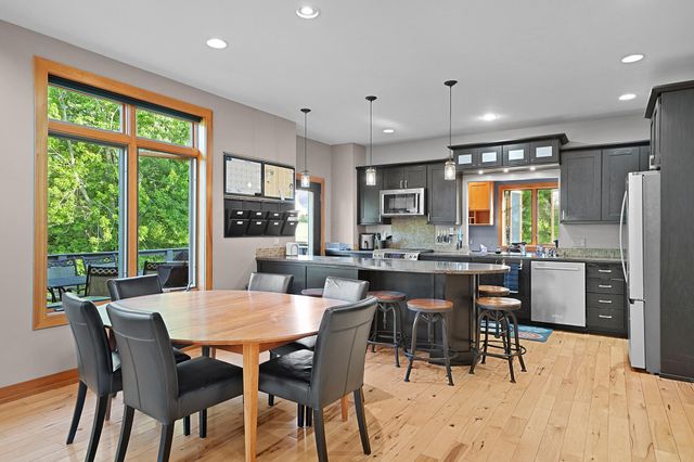 2037 Jennydale Court Se, Cascade Twp, MI 49546