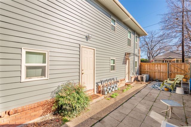 4723 Victor Street D, Dallas, TX 75246