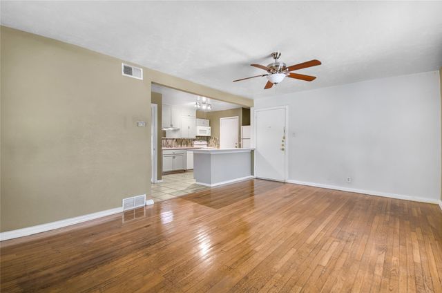4723 Victor Street D, Dallas, TX 75246