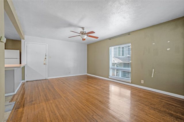 4723 Victor Street D, Dallas, TX 75246