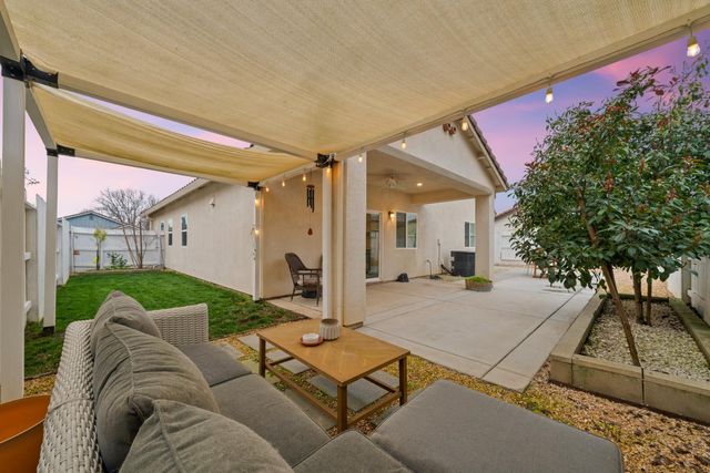 7457 Sobon Ln, Rancho Murieta, CA 95683