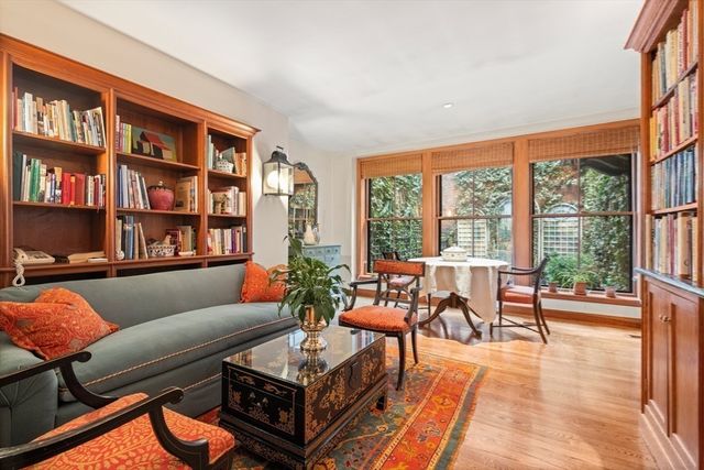 22 Louisburg Square, Boston, MA 02108