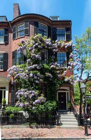 22 Louisburg Square, Boston, MA 02108