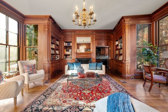 22 Louisburg Square, Boston, MA 02108