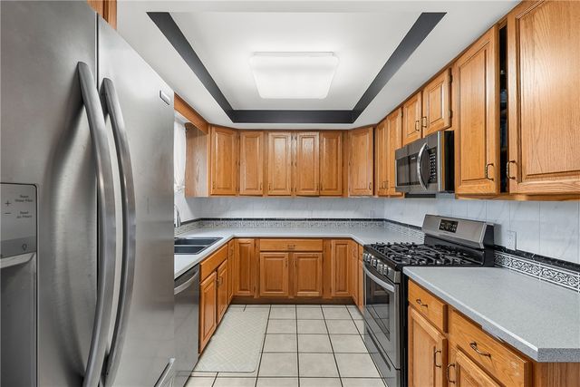 318 Webster Rd, Webster, NY 14580