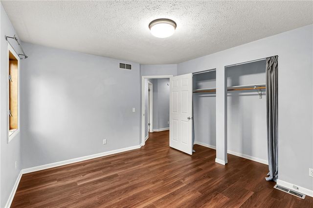 318 Webster Rd, Webster, NY 14580