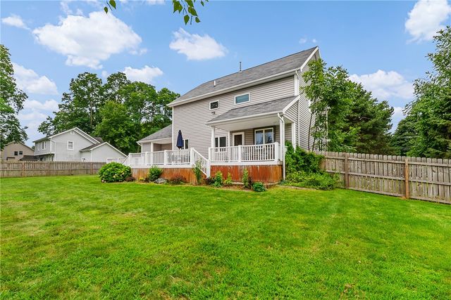 318 Webster Rd, Webster, NY 14580