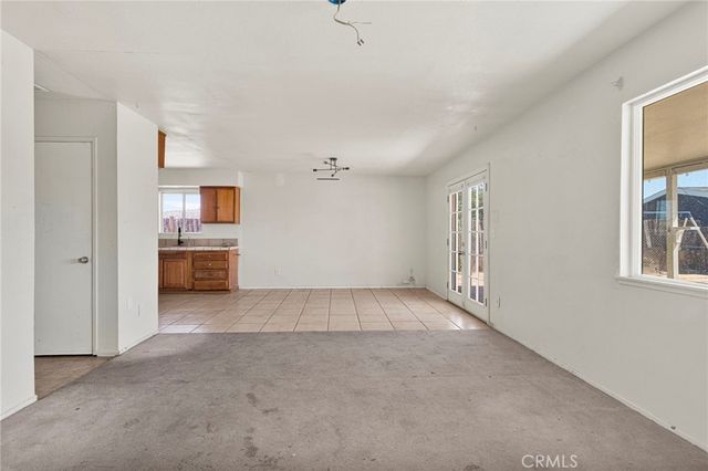 15105 Condor, Victorville, CA 92394