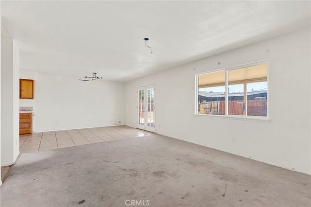 15105 Condor, Victorville, CA 92394