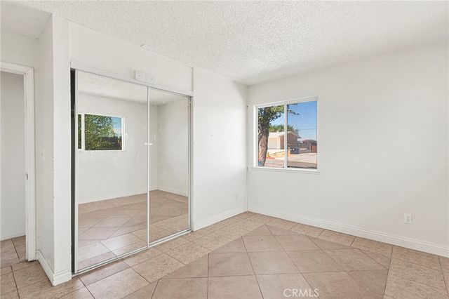 15105 Condor, Victorville, CA 92394