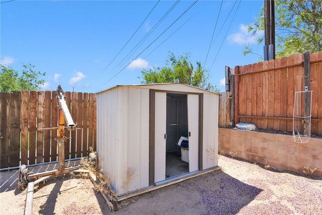 15105 Condor, Victorville, CA 92394
