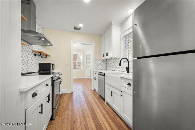 1639 PARRISH Place, Jacksonville, FL 32205