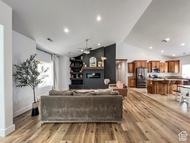 582 E 5020 N, Enoch, UT 84721