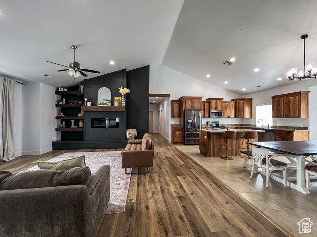 582 E 5020 N, Enoch, UT 84721