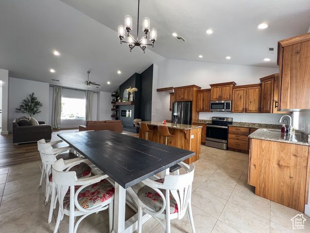 582 E 5020 N, Enoch, UT 84721