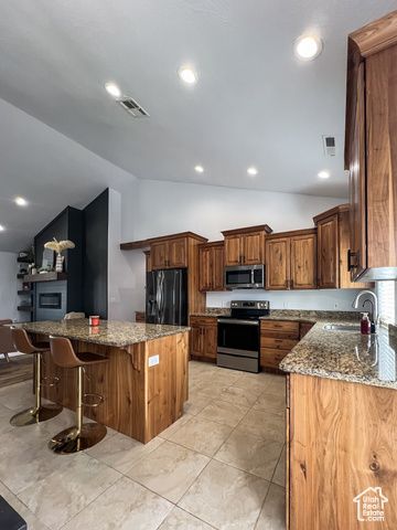 582 E 5020 N, Enoch, UT 84721