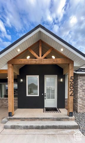 582 E 5020 N, Enoch, UT 84721