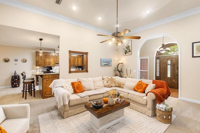 417 Riveredge Parkway, Dothan, AL 36303