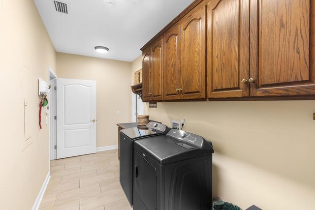 417 Riveredge Parkway, Dothan, AL 36303