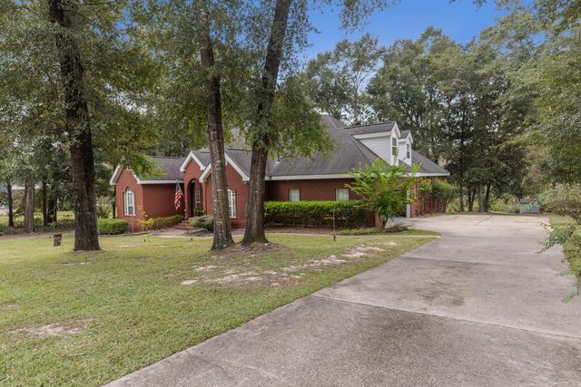 417 Riveredge Parkway, Dothan, AL 36303