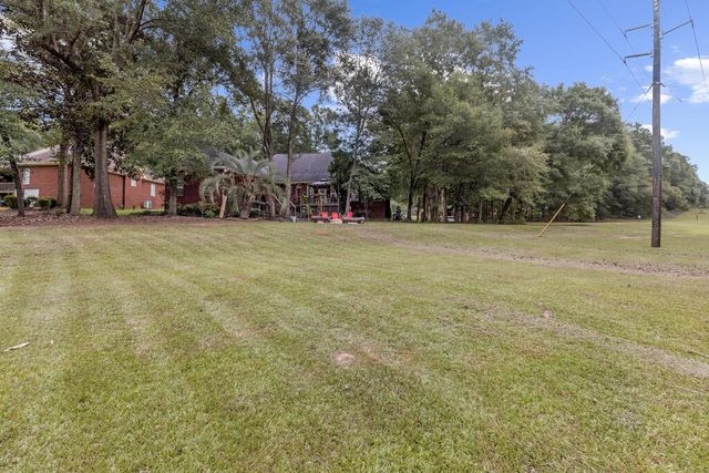 417 Riveredge Parkway, Dothan, AL 36303
