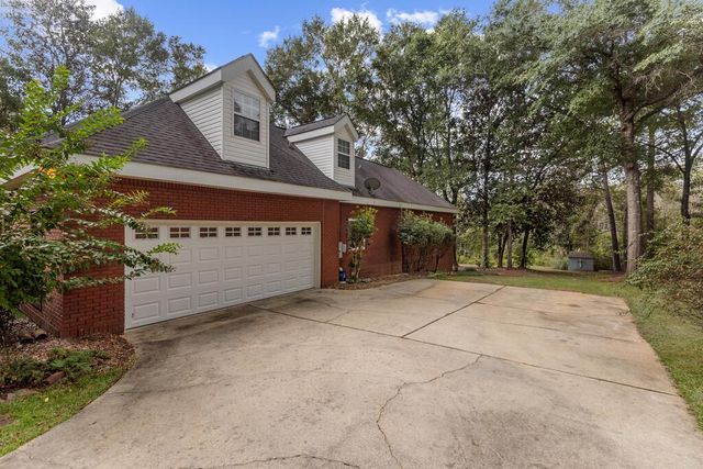 417 Riveredge Parkway, Dothan, AL 36303