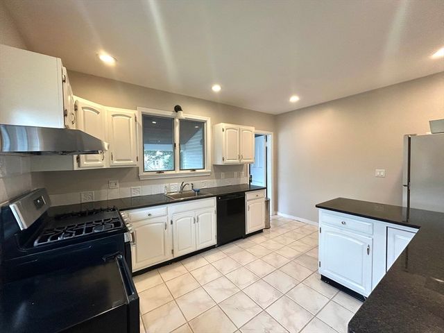 1601 Centre St -, Newton, MA 02461