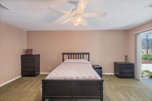 38778 Goldenrod Lane, Oakhurst, CA 93644