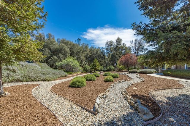 38778 Goldenrod Lane, Oakhurst, CA 93644