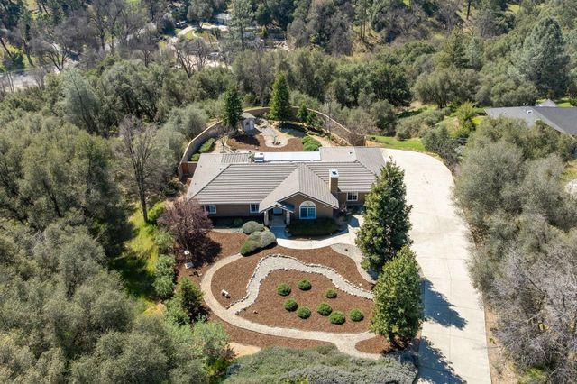 38778 Goldenrod Lane, Oakhurst, CA 93644
