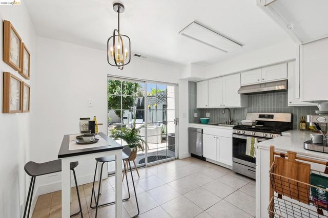 1393 Locust St, San Jose, CA 95110