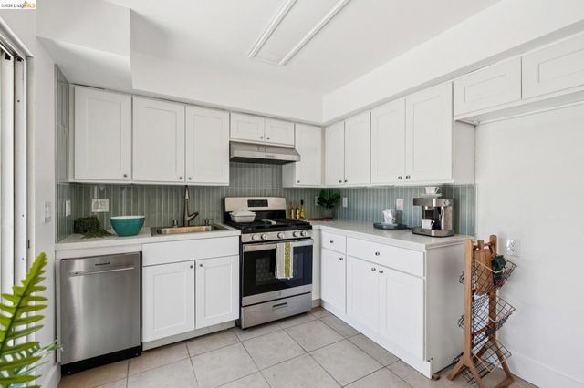 1393 Locust St, San Jose, CA 95110