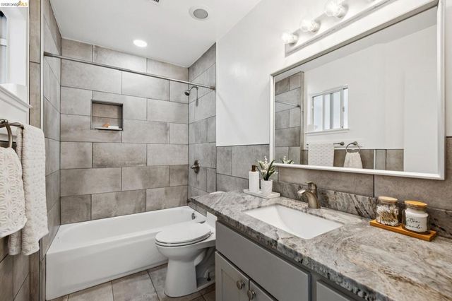 1393 Locust St, San Jose, CA 95110