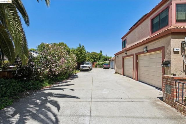 1393 Locust St, San Jose, CA 95110
