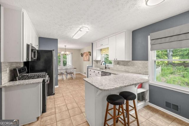 5930 Branden Hill Lane, Buford, GA 30518