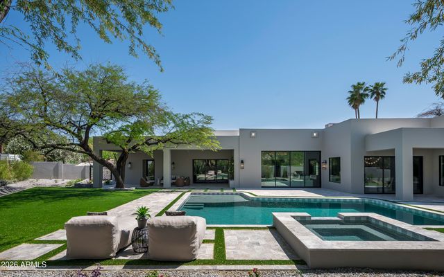 6602 N 40TH Street, Paradise Valley, AZ 85253