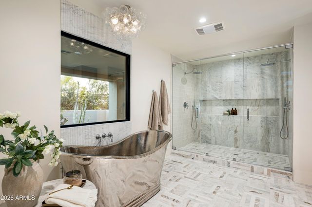 6602 N 40TH Street, Paradise Valley, AZ 85253