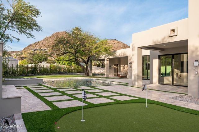 6602 N 40TH Street, Paradise Valley, AZ 85253