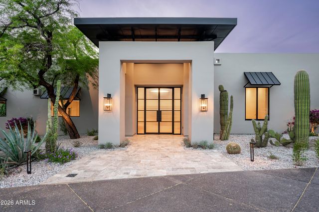6602 N 40TH Street, Paradise Valley, AZ 85253
