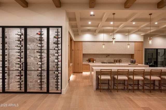 6602 N 40TH Street, Paradise Valley, AZ 85253