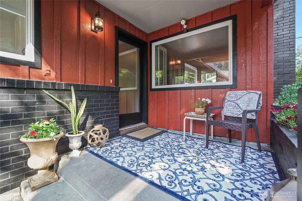 4118 Beechwood Drive W, University Place, WA 98466