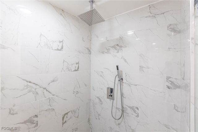 2007 NW 21st ST, Cape Coral, FL 33993