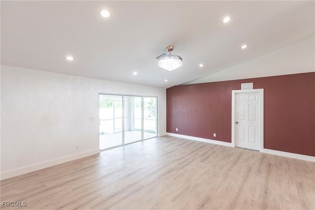 2007 NW 21st ST, Cape Coral, FL 33993