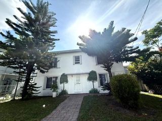 7610 Dickens Ave, Miami Beach, FL 33141